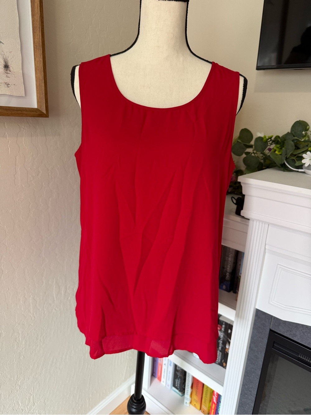 Chico’s Exquisite Layers Remi Tank in Sultry Red Size 1 M